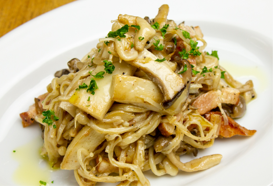 きのことベーコンのマリネ